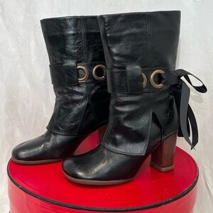 RARE Fleuvog "Sopranos INGE" black leather boots
Size 7. Great condition